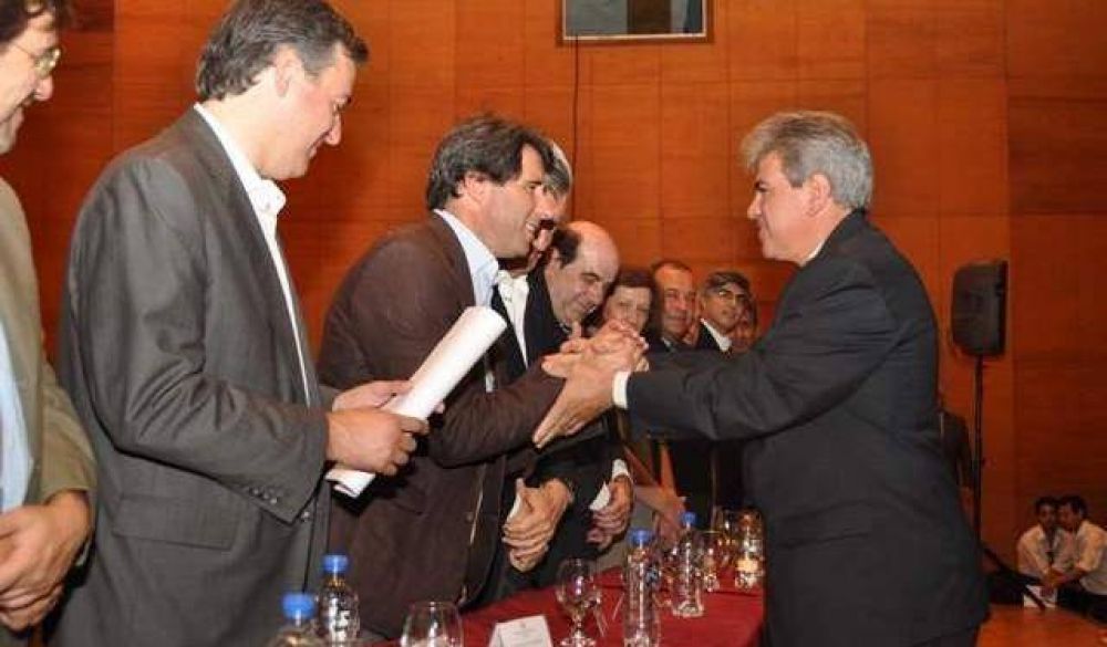 En julio realizar�n el primer nombramiento de 930 contratados