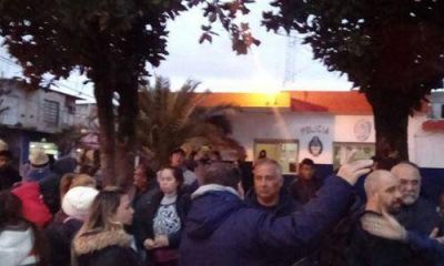 En Derqui marcharon por la ola de robos