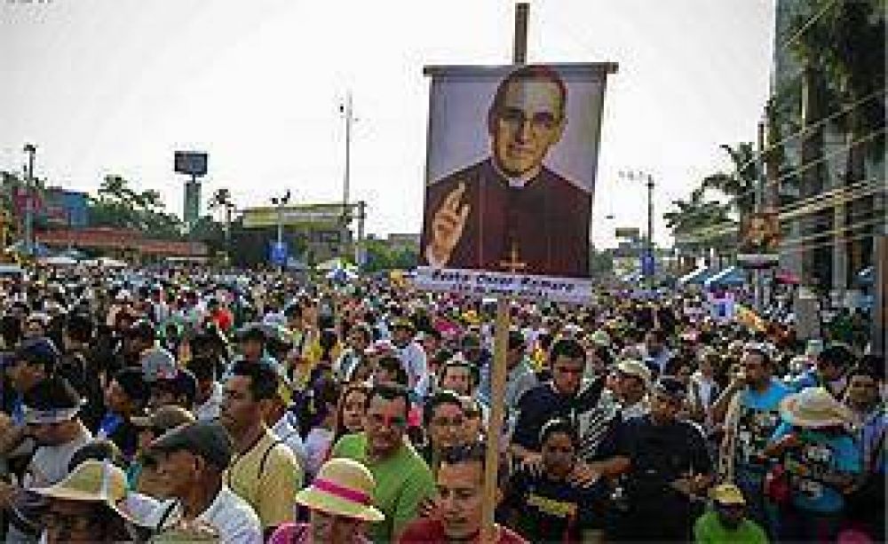 Primer aniversario de la beatificacin de monseor scar Arnulfo Romero Galdmez