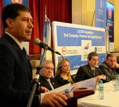 �Manejar borracho es como apuntar con un arma al peat�n�