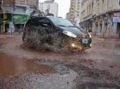 Por las lluvias, se paraliz� el plan y aparecen m�s baches