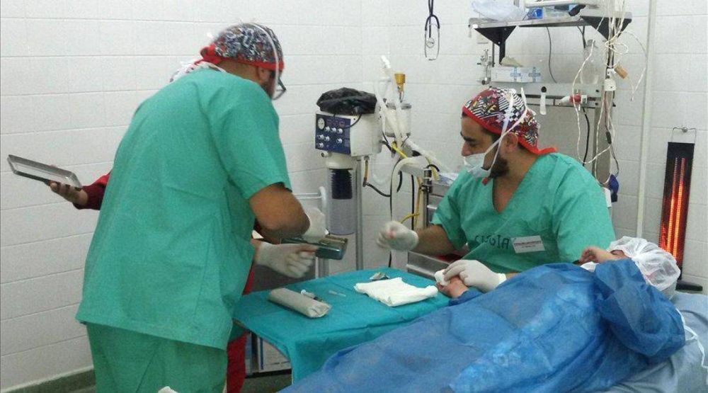 Sin cobrar un peso, mdicos salteos hicieron cirugas plsticas a 35 pacientes