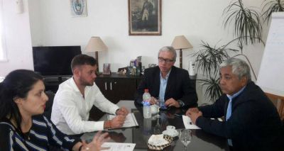 Salazar recibe a la Directora Provincial del Registro Civil