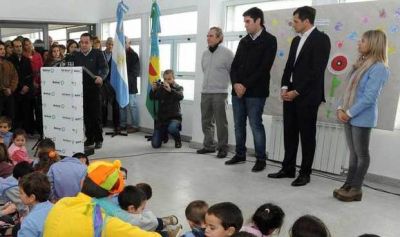 Nuevos y fuertes cruces por la situaci�n social en la Provincia