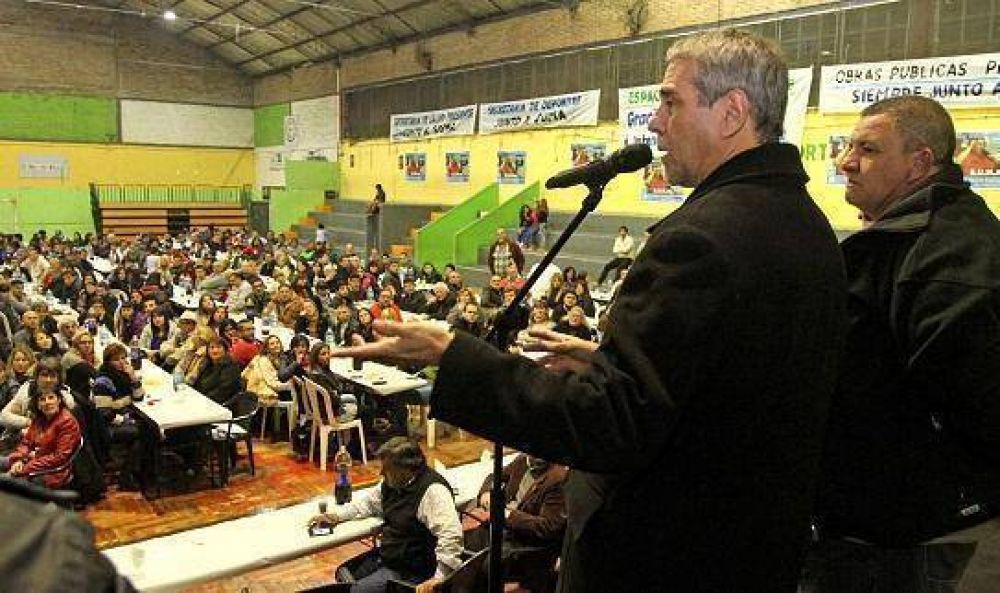Ferraresi particip� de un encuentro de trabajadores municipales