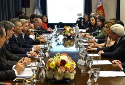 Macri encabez� una reuni�n de Gabinete en Santiago del Estero