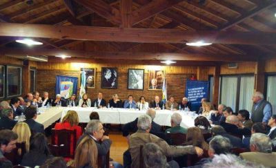 Se reuni� el PJ nacional: Verna, con una secretar�a