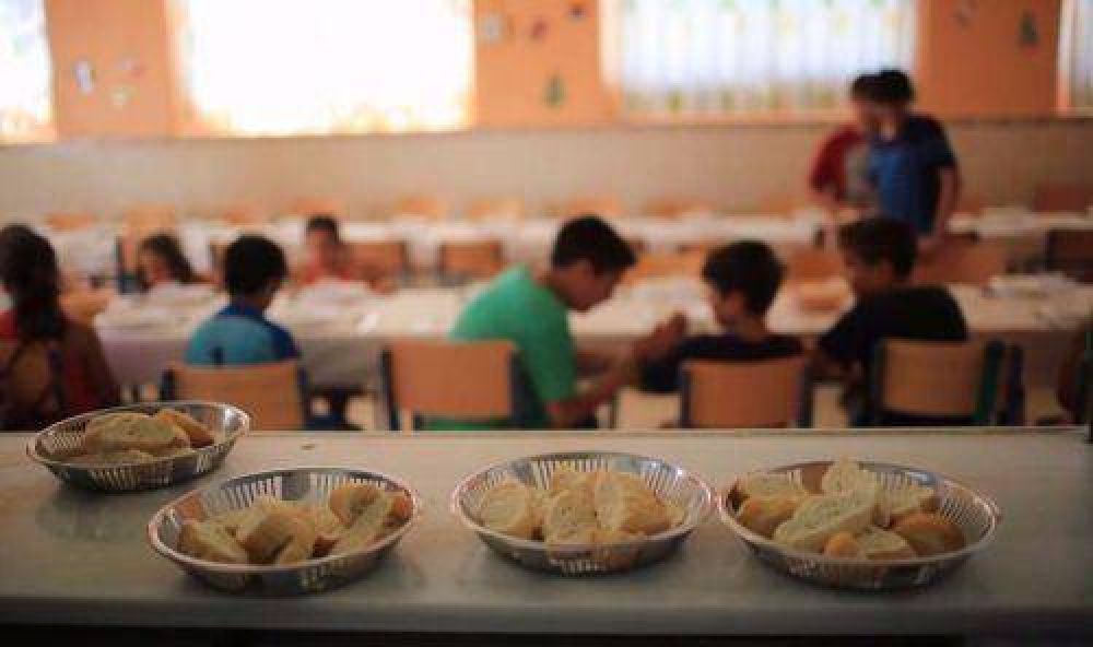 Docentes hablan de recortes en los comedores escolares