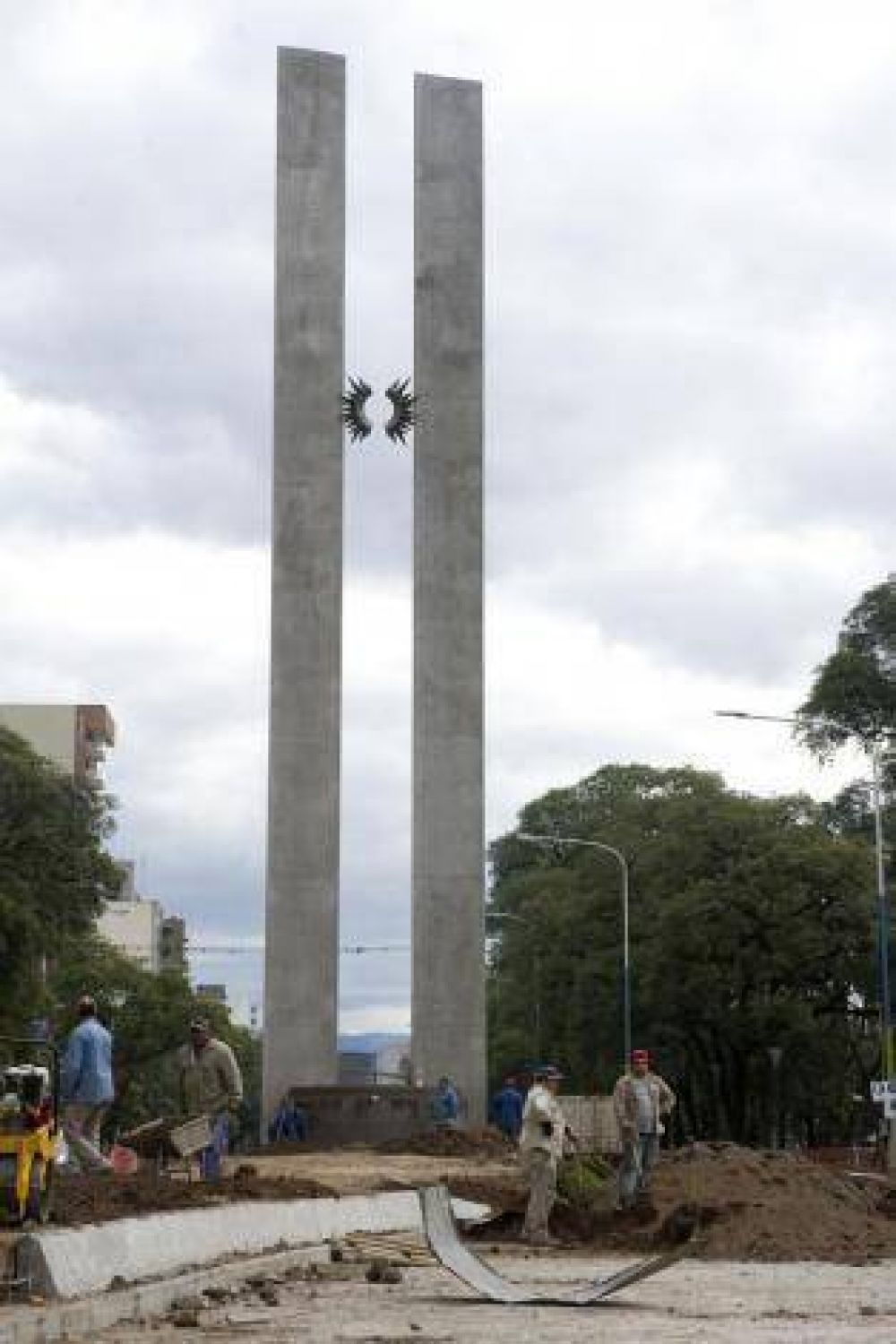 Una cloaca reaviva la pelea entre el municipio y la SAT