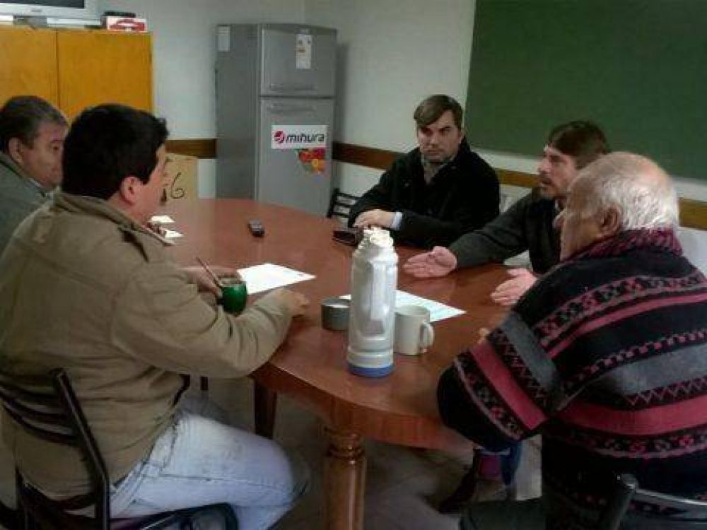 Reuni�n por el proyecto de ordenanza que busca frenar eventuales despidos en el Municipio