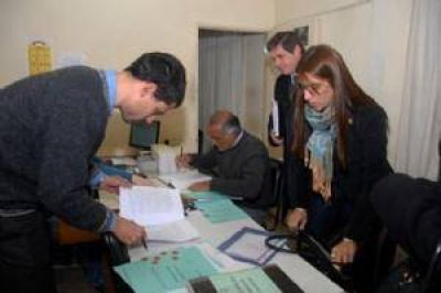 Denuncian maniobras de corrupci�n en Vivienda