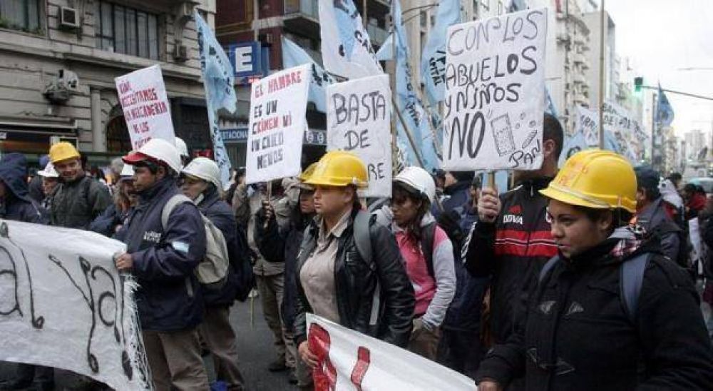 Nuevo cruce entre L�pez Medrano y movimientos sociales por los alimentos para comedores barriales
