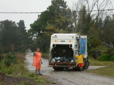 Menos de cien operarios para juntar los residuos de 120 mil habitantes