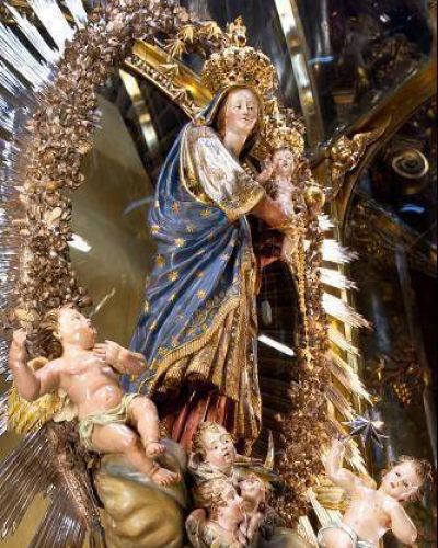 Cardenal Sepe clausura el mes de mayo con Vigilia Mariana por N�poles