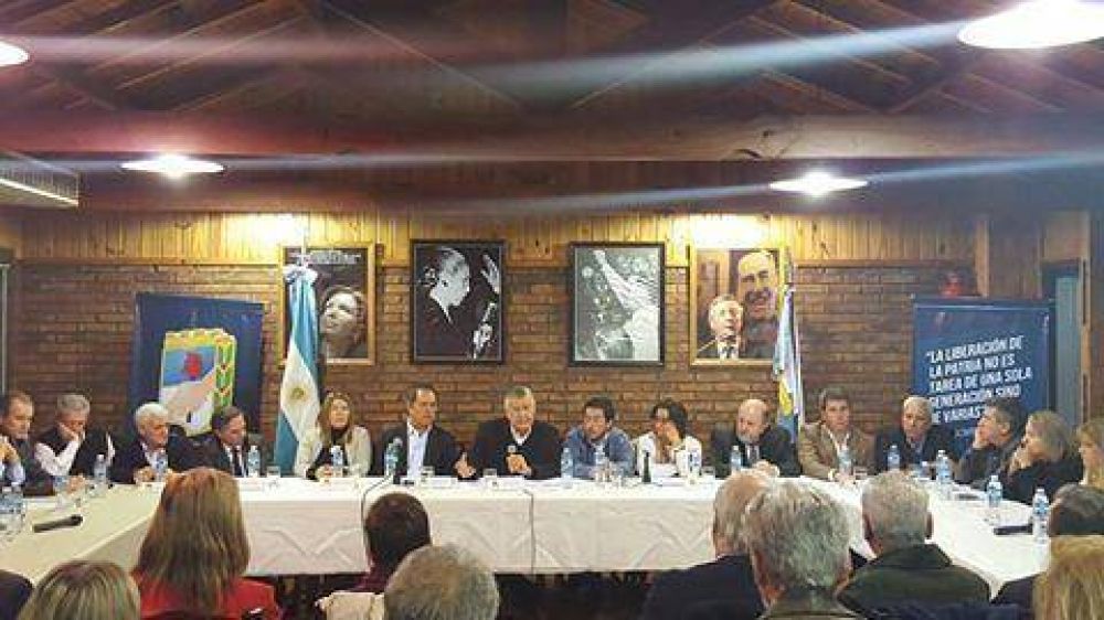 Sergio Urribarri qued al frente de la Secretara General del Consejo Nacional del PJ 