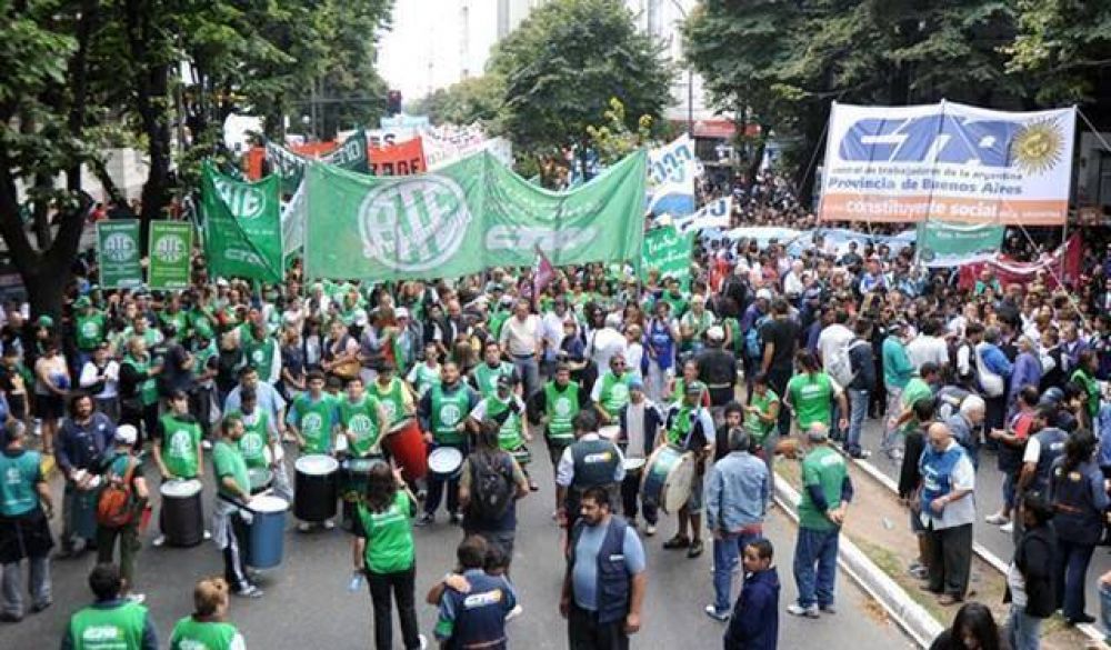 San Juan adhiere pero de forma dividida al paro convocado por la CTA