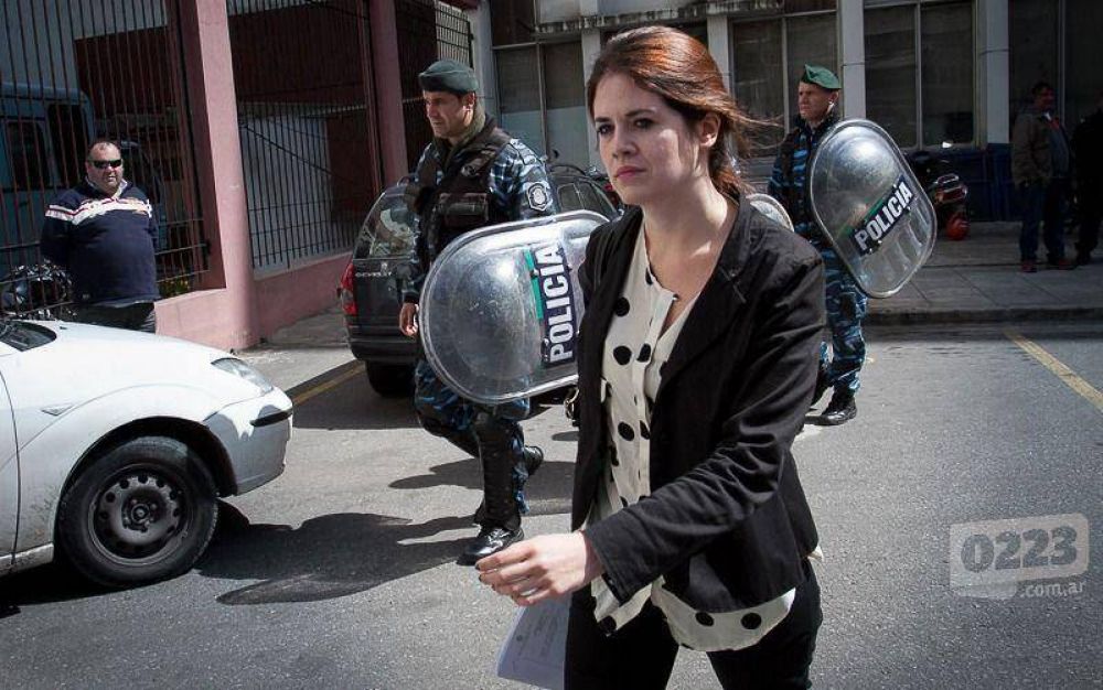De defensora de un violador a abogada de la Comisara de la Mujer de Villa Gesell