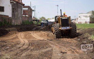 La Provincia ya envi� casi $ 32 millones para asfalto, cord�n cuneta y obras en salitas de salud
