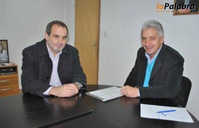 Zara gestion� la intervenci�n del Ministerio de Educaci�n para retomar la obra del Instituto N� 25