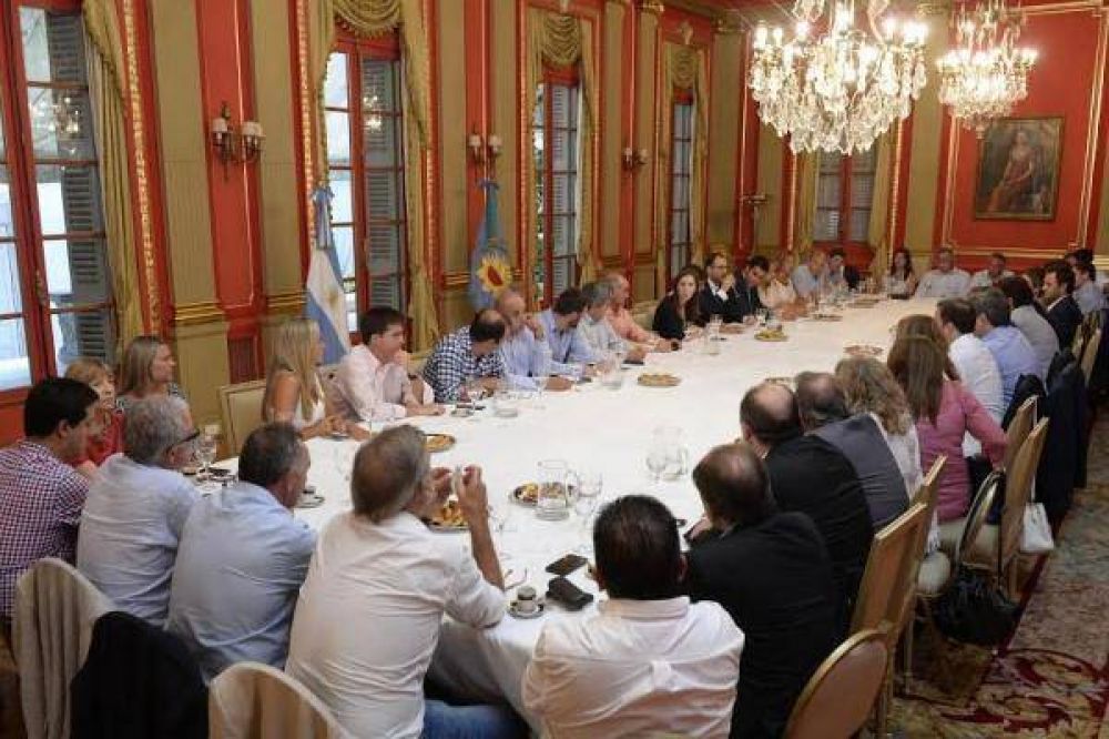En la Residencia y con cena incluida, Vidal recibe a la tropa legislativa de Cambiemos