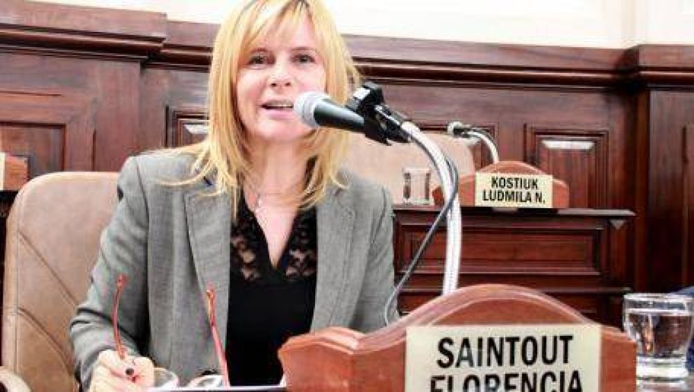 La Plata: Saintout pide que se atienda la violencia de g�nero