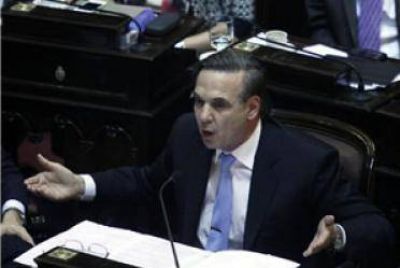 Pichetto no quiere un bloqueo permanente al gobierno nacional, pero tambi�n lo critica e insta 