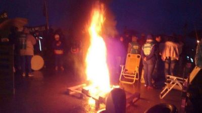 ATE bloquea pasos fronterizos y dependencias de gobierno