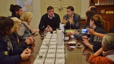 Provincia se comprometi� a finalizar las viviendas