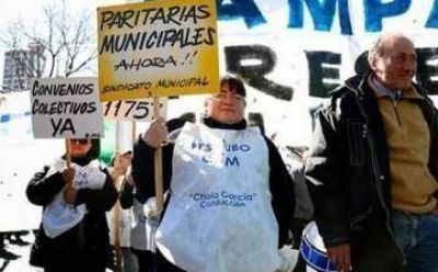 A un mes que se venza la prórroga firmada por Vidal, los intendentes se resisten a cumplir la ley de paritarias municipales