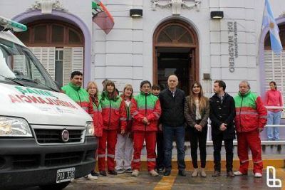 Lan�s: N�stor Grindetti inaugur� la guardia de la Sala M�spero