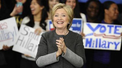 Hillary ridiculiza a Trump donde ella se siente m�s fuerte