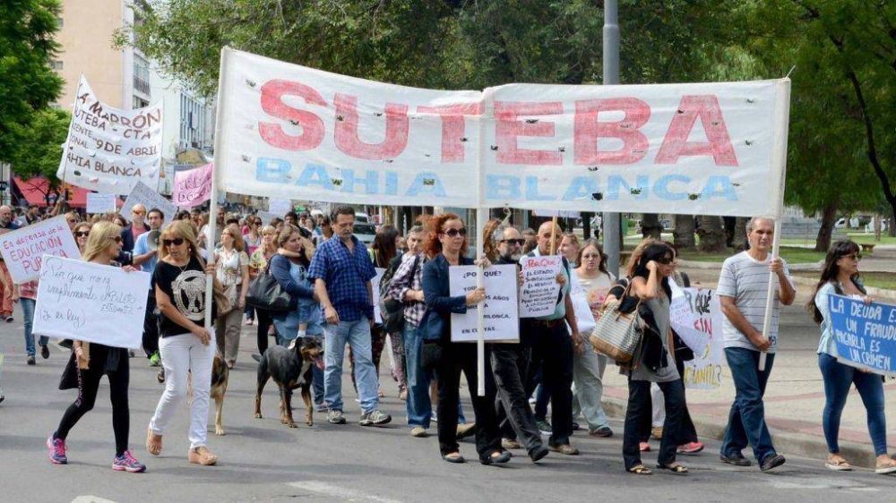 6 de cada 10 maestros de Bah�a Blanca se sumaron al paro nacional, seg�n la Comuna