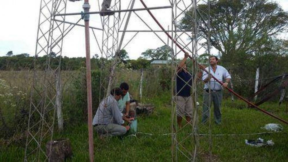 El Plan Aguas don� e instal� una bomba sumergible en el Paraje Naranjito