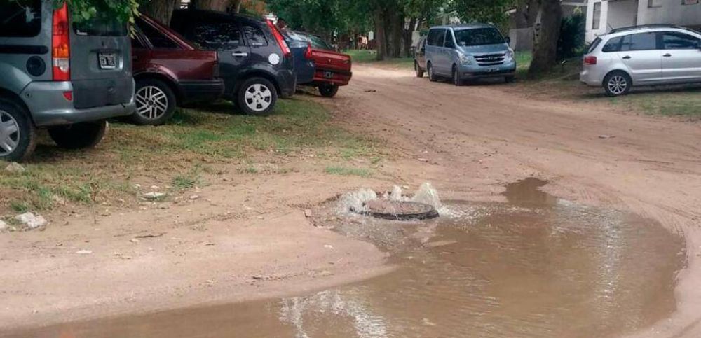 El oficialismo present� proyecto para pedir el traspaso de las cloacas