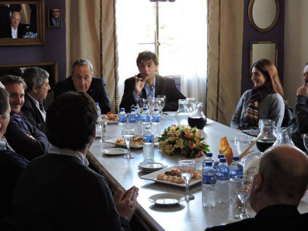 Tandil recibir� 128 millones para obra p�blica, detall� el ministro Lacunza