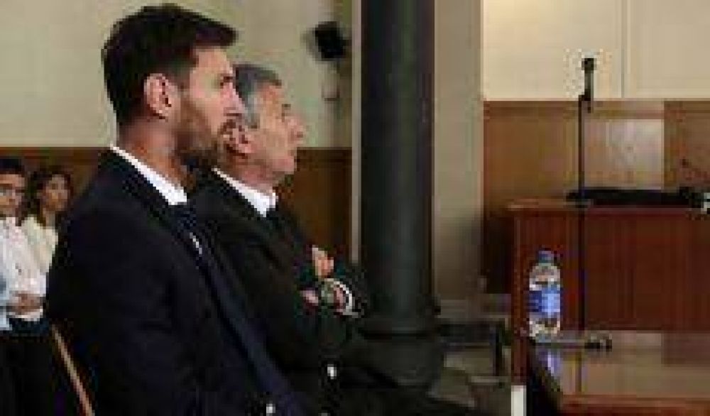 La fiscala exime a Messi pero culpa al padre