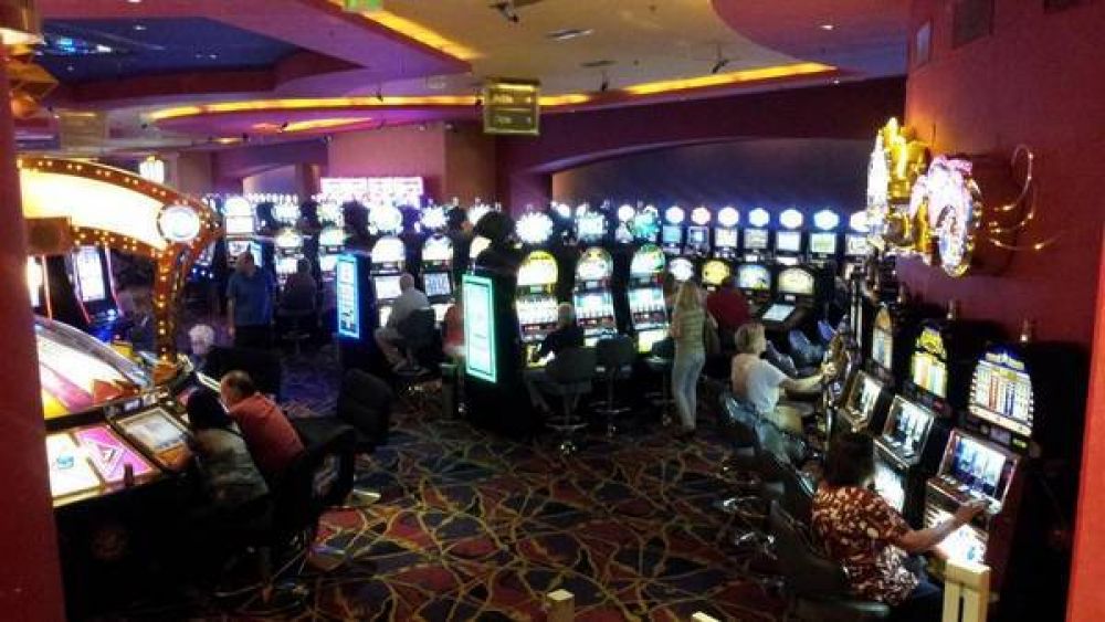Tras aos de peleas, el Gobierno nacional traspasa el control de casinos y bingos a la Ciudad