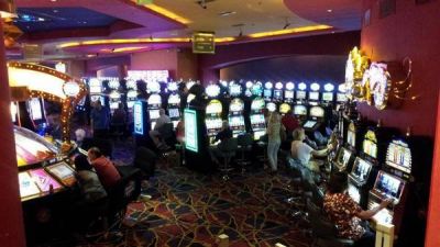 Tras a�os de peleas, el Gobierno nacional traspasa el control de casinos y bingos a la Ciudad