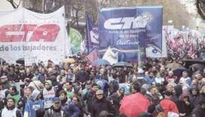 Las CTA, en marcha para convencer a la CGT de realizar un paro general