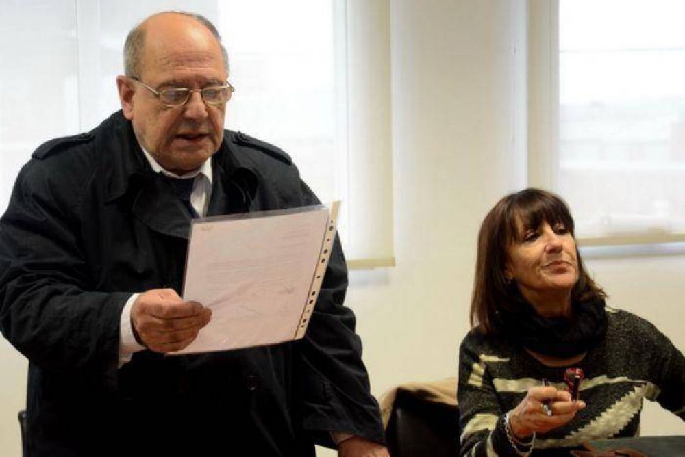 Empresarios del Parque Industrial colaborar�n con el Centro de Salud de Bat�n