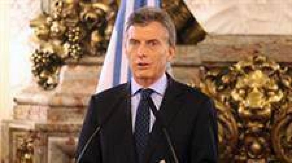 Macri conserva altos niveles de apoyo a seis meses de su asunci�n