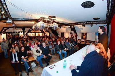 Escobar apoya a entidades y clubes para poder acceder a la tarifa social