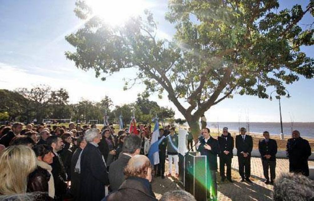 Santa Fe: La DAIA en la inauguraci�n del Paseo de los Justos
