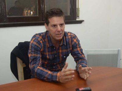 Gonzalo Atanasof: �Garro, Vidal y Macri no le encuentran el agujero al mate�