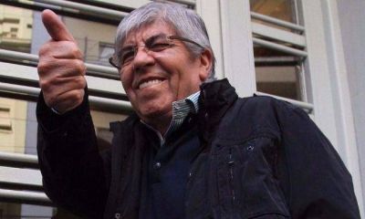 �Por qu� Moyano no reacciona ante los embates del Gobierno?