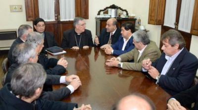 AETAT dispuso un servicio especial y gratuito para el Congreso Eucar�stico Nacional