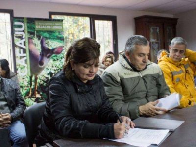 INTENSA ACTIVIDAD EN LOS DIQUES ENCABEZ� EL GOBERNADOR EN EL D�A DEL MUNDIAL DEL MEDIO AMBIENTE