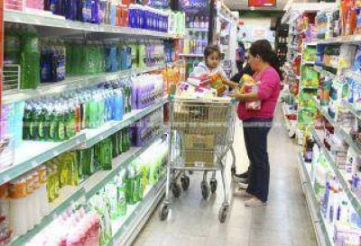 El costo de la canasta b�sica alimentaria rompe la barrera de los $ 10.000, seg�n una consultora privada