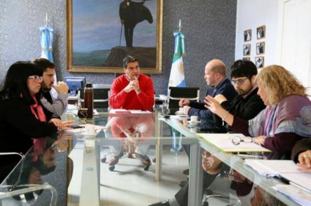 Con el transporte p�blico como eje central, Capitanich recibi� a concejales