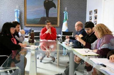 Con el transporte p�blico como eje central, Capitanich recibi� a concejales